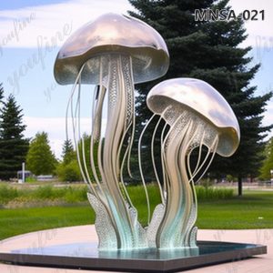 Custom Design Lifelike Metal Jellyfish Sculpture for Your Outdoor Space