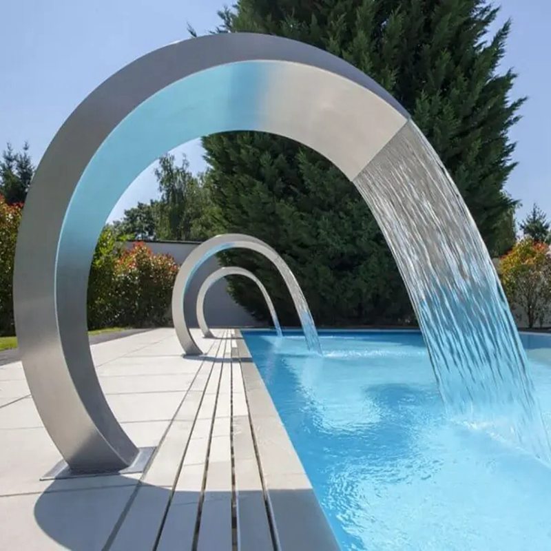 metal circle fountain (1)