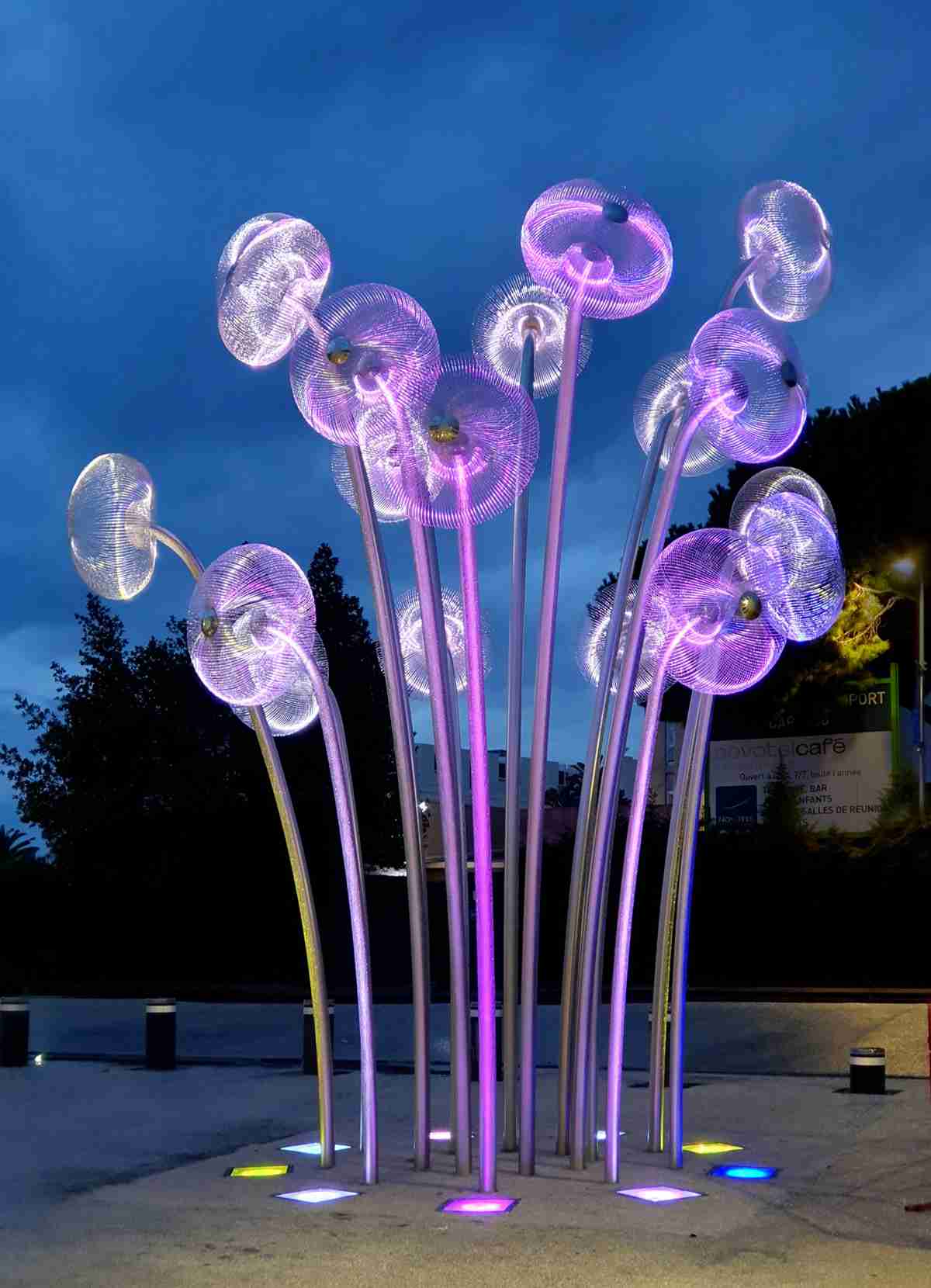 jellyfish sculpture (1)