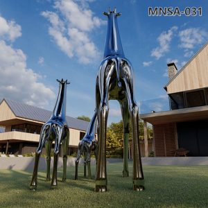 metal giraffe sculpture (2)