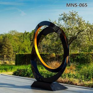 stainless steel circle sculpture (2)