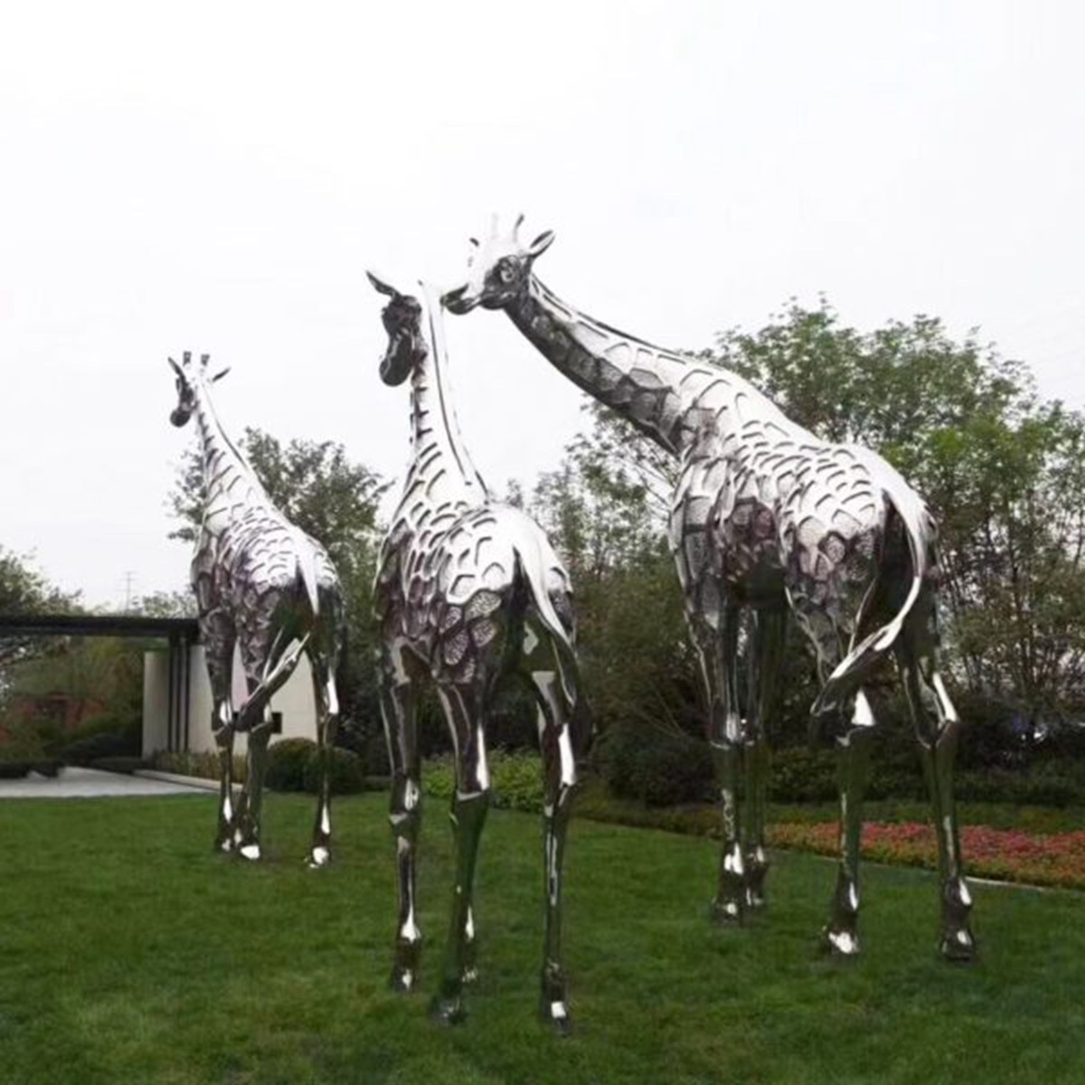 life size giraffe sculpture (3)