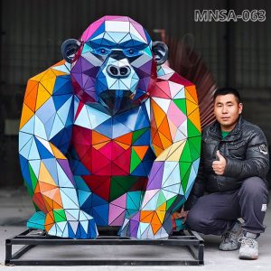 geometric gorilla sculpture (1)