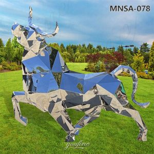 Mirrored Geometric Bull Sculpture (1)